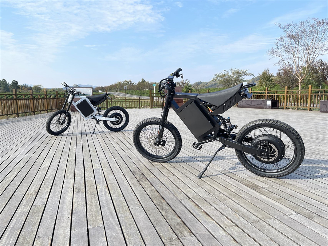 Échantillon en gros disponible - 8000W Stealth Bomber Ebike avis et prix